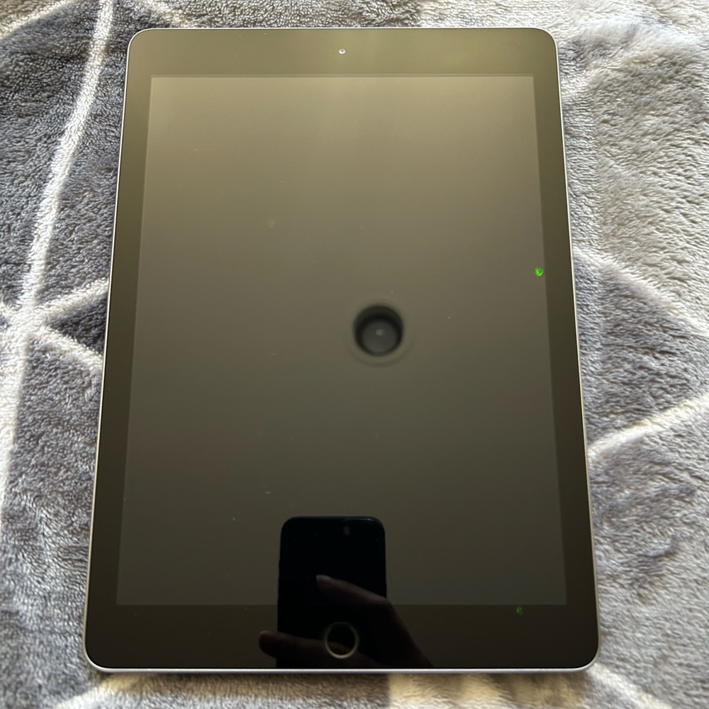Silver 6th Generation IPad